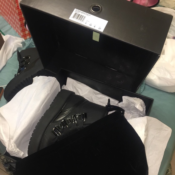 Puma Fenty SB Black Eyelet Rihanna Boots - Picture 8 of 8